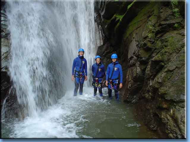 großer Wasserfall